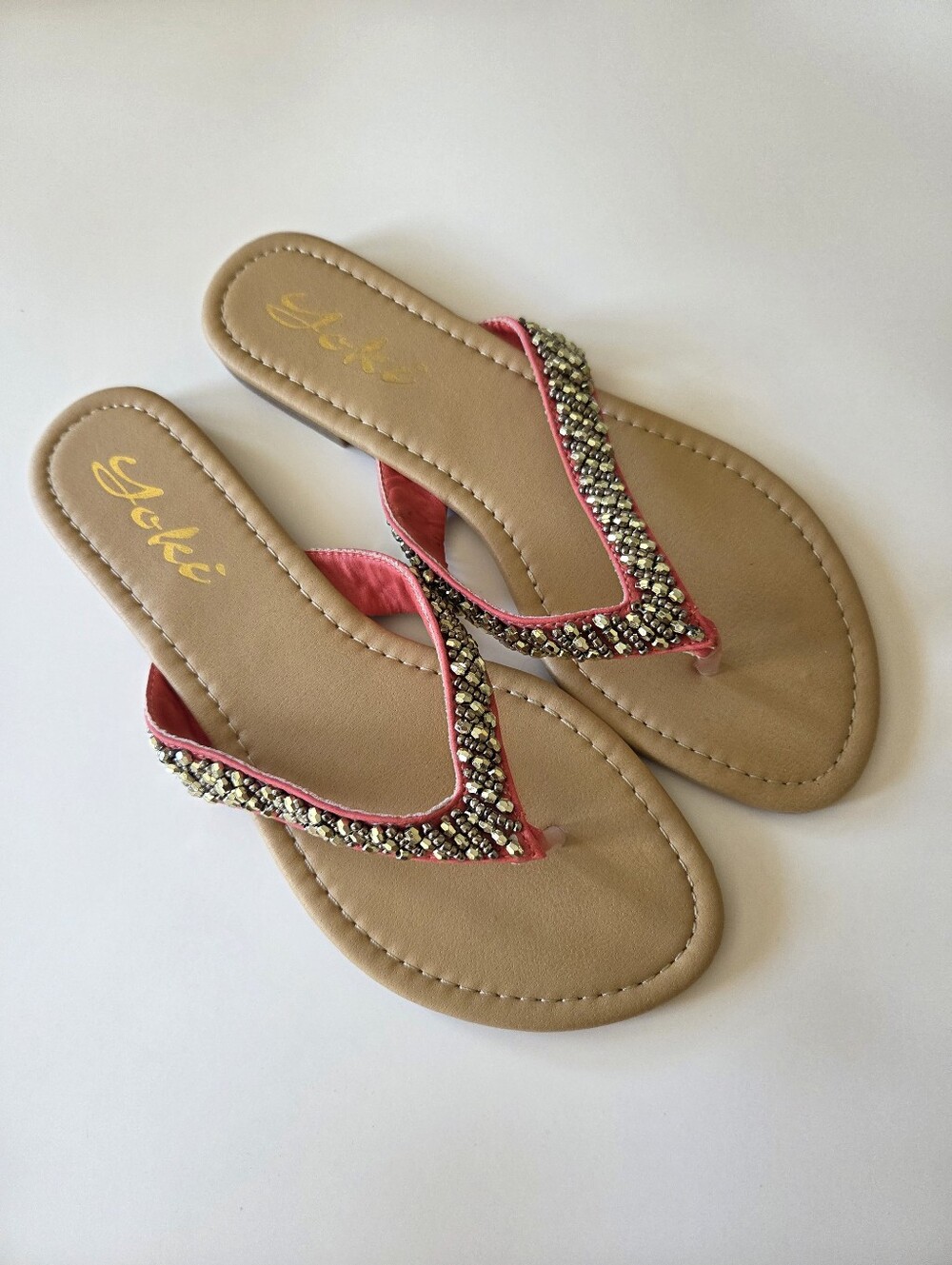 NWOT Yoki Faux-Leather Flip Flops Sandals